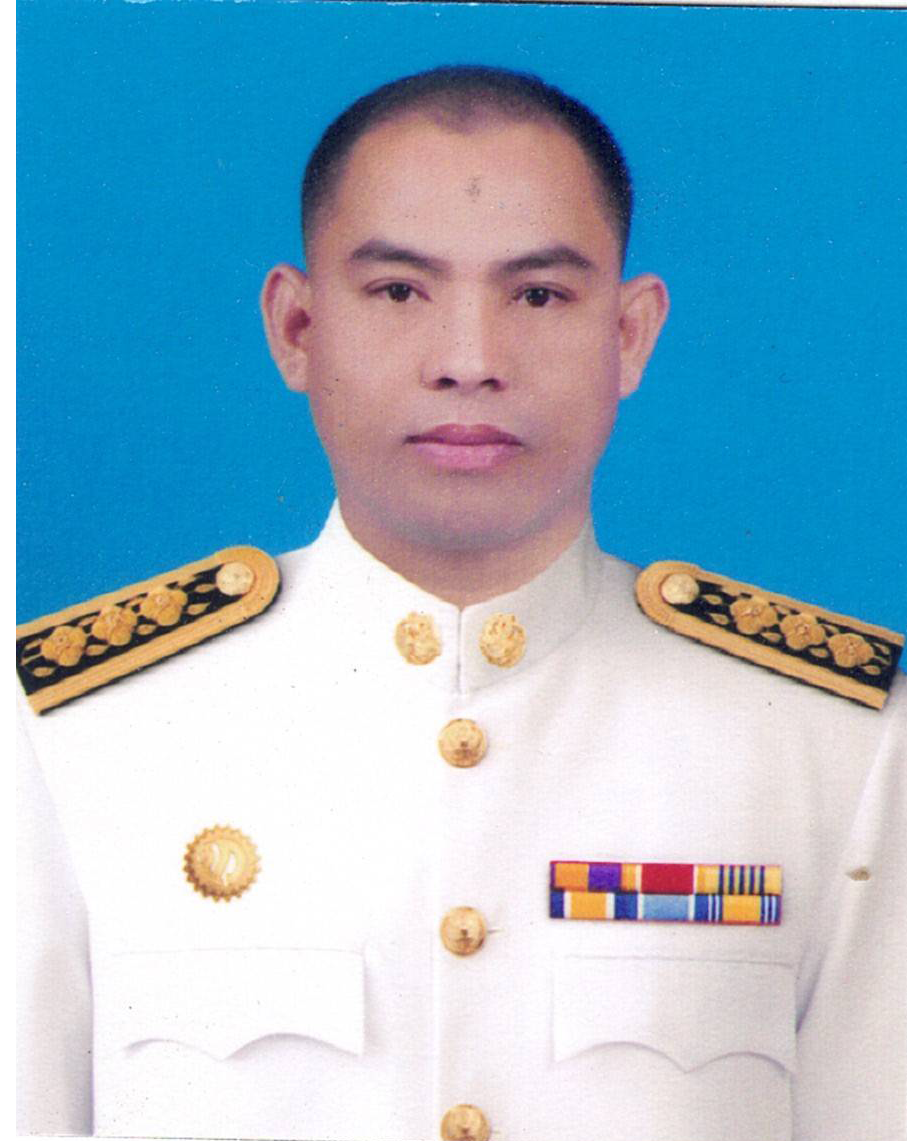 นายธงชัย พรมสุข